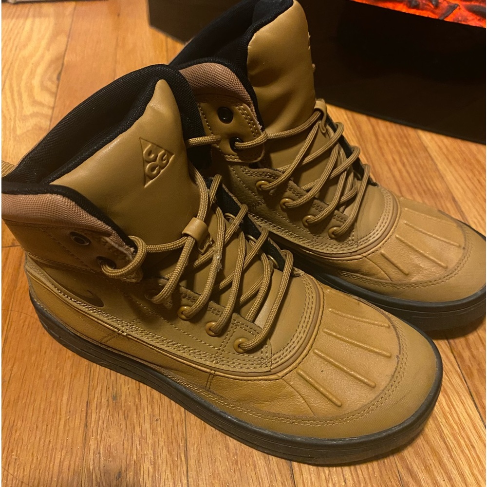 Nike ACG Boots